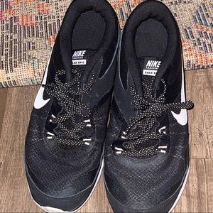 COPY - Womens Nike training TR5 size 9 wide
